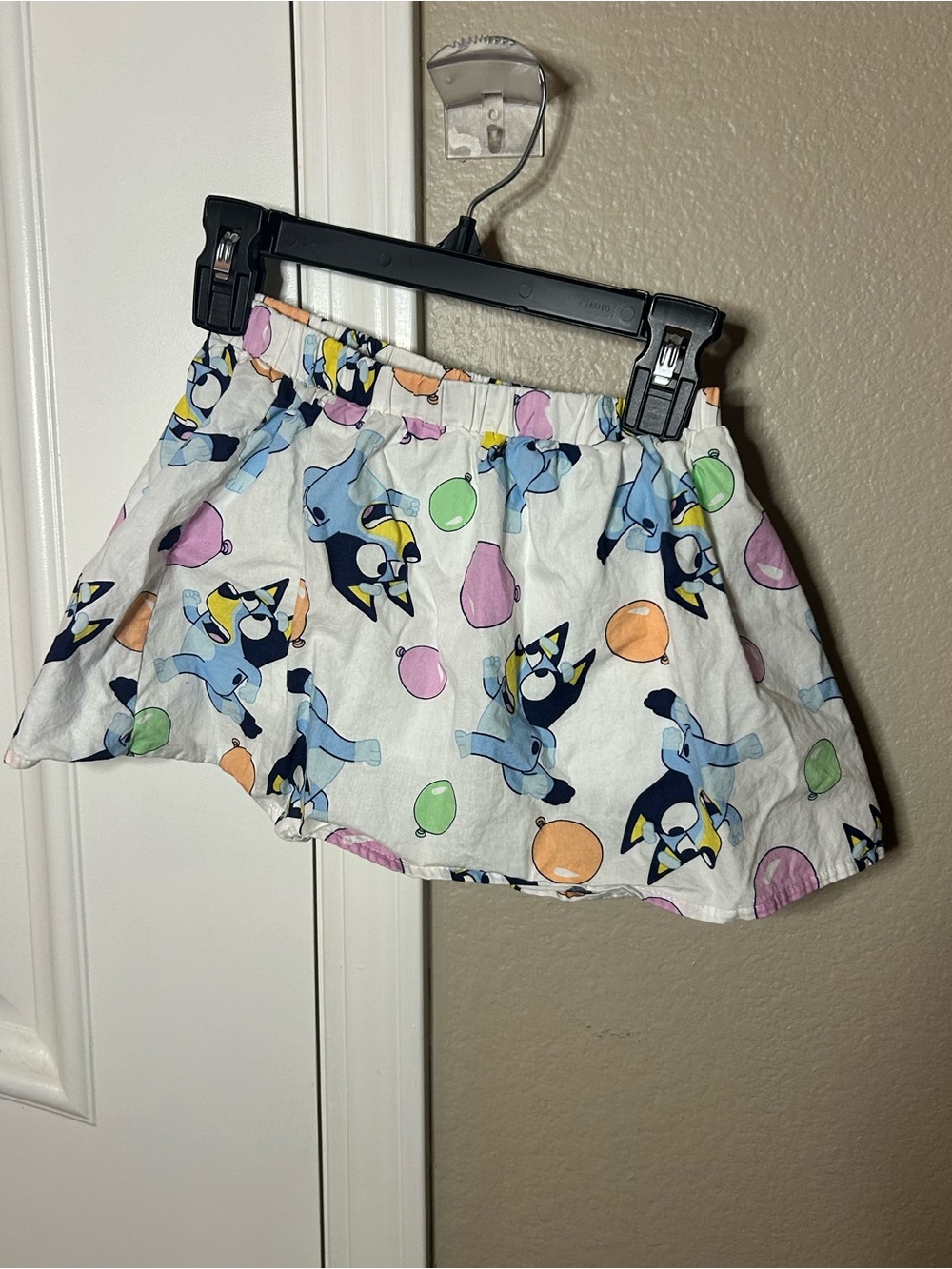 Bluey- Girls White Balloon & Bluey Print Skirt